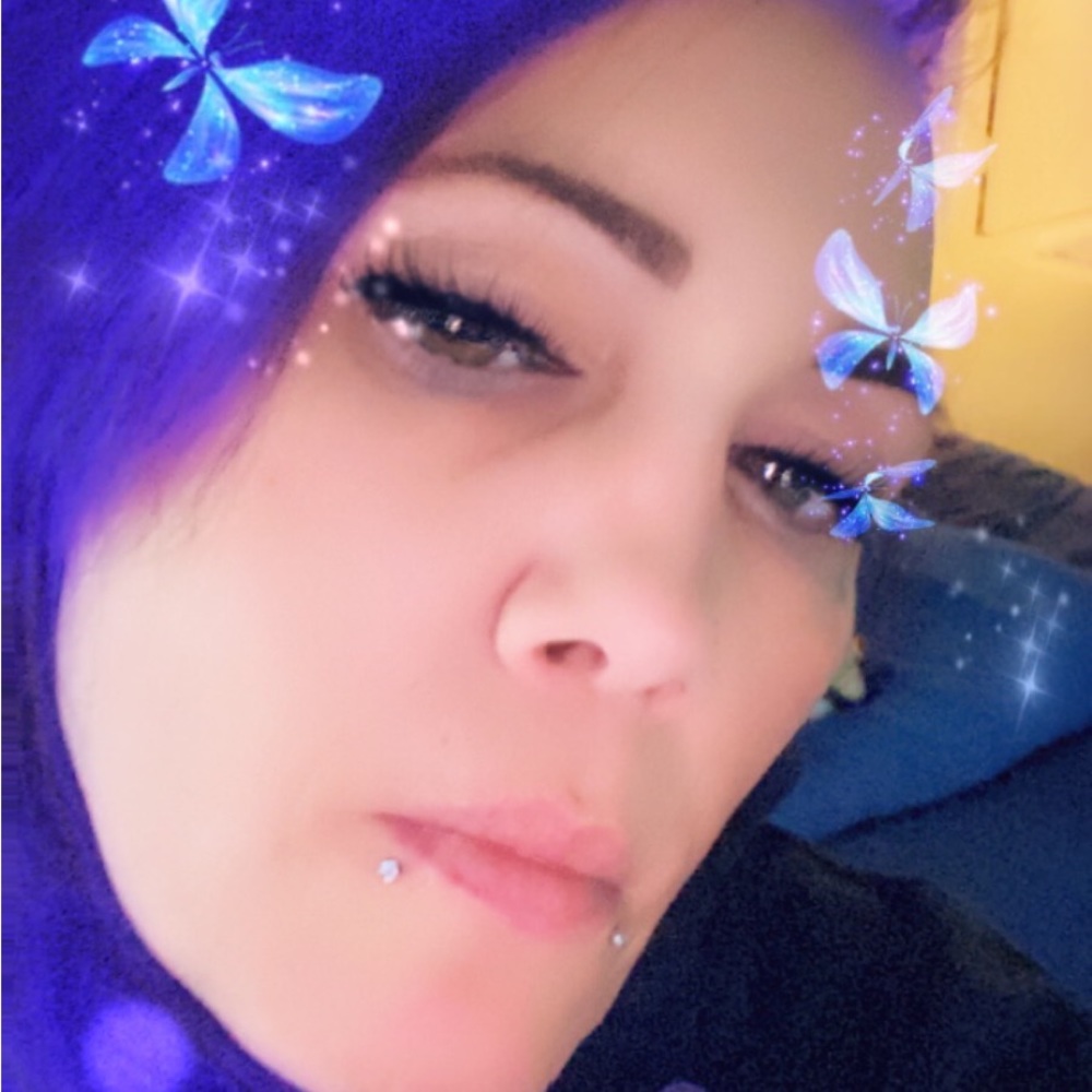 Like this listing to follow when I am live